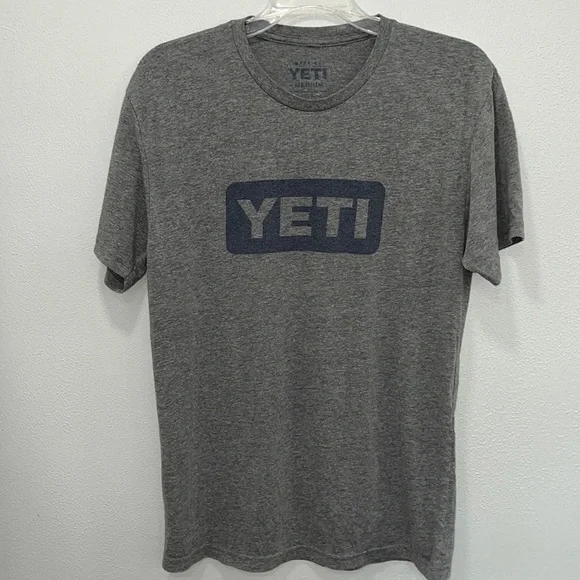 YETI PREMIUM LOGO BADGE
SHORT SLEEVE T-SHIRT Men's Medium - Picture 5 of 5